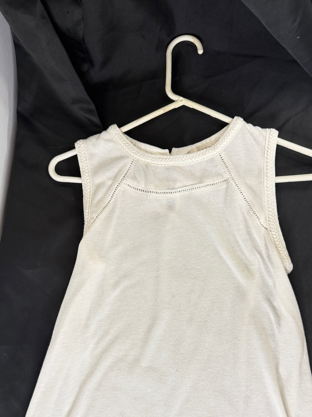LOFT Sleeveless White Tank Top - Classic Womens Shell